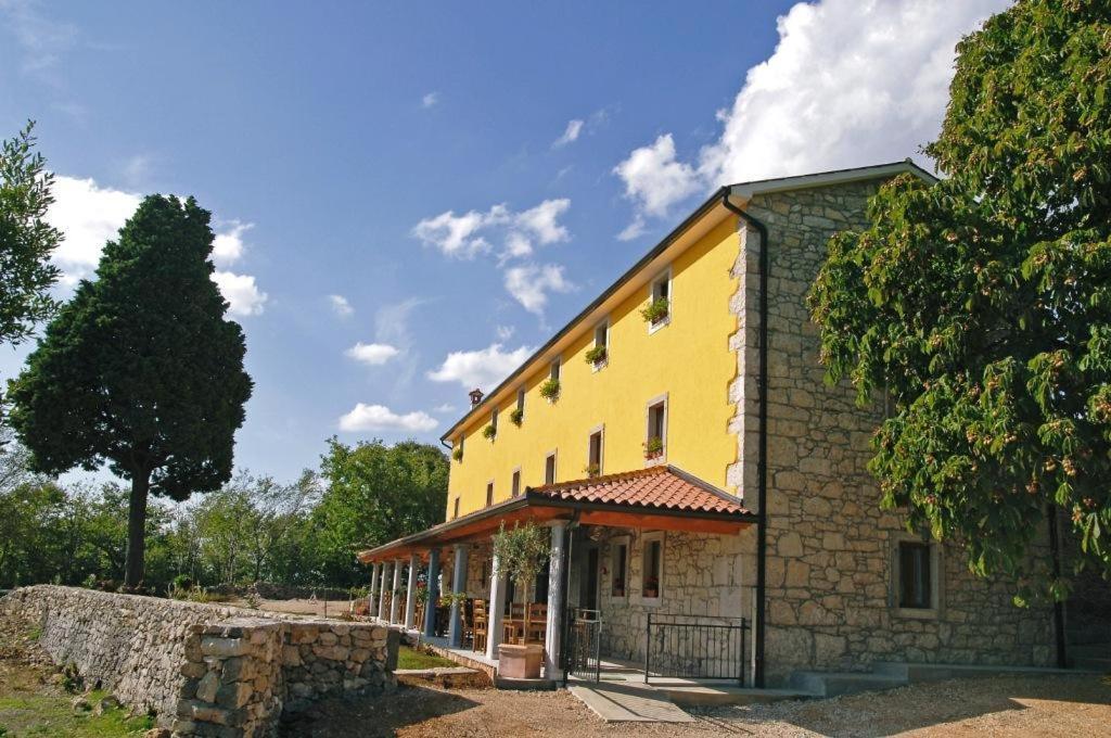 Villa Calussovo Ripenda Kras 外观 照片