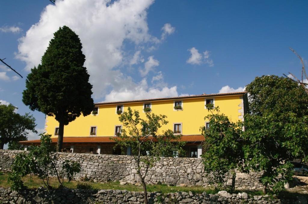 Villa Calussovo Ripenda Kras 外观 照片