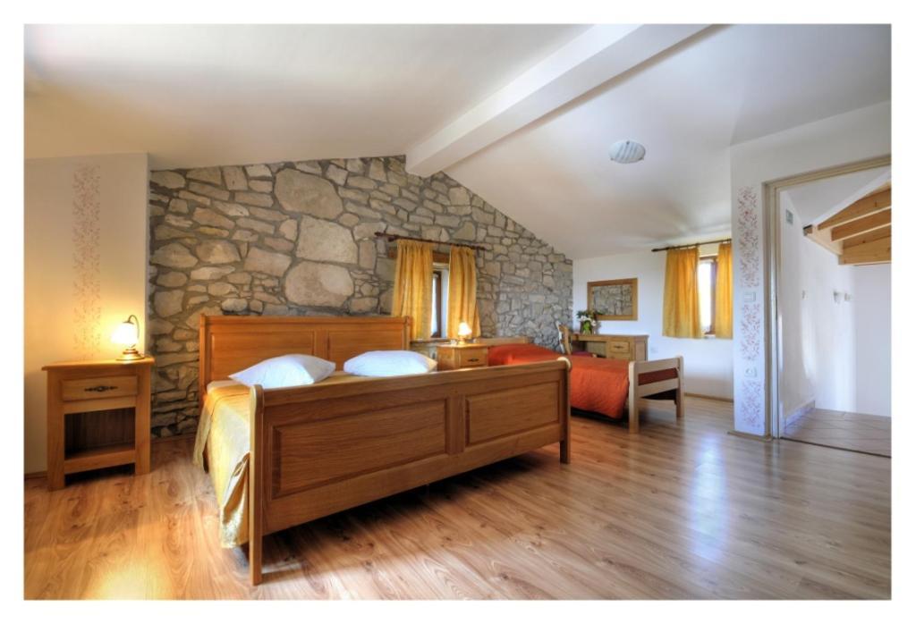 Villa Calussovo Ripenda Kras 外观 照片