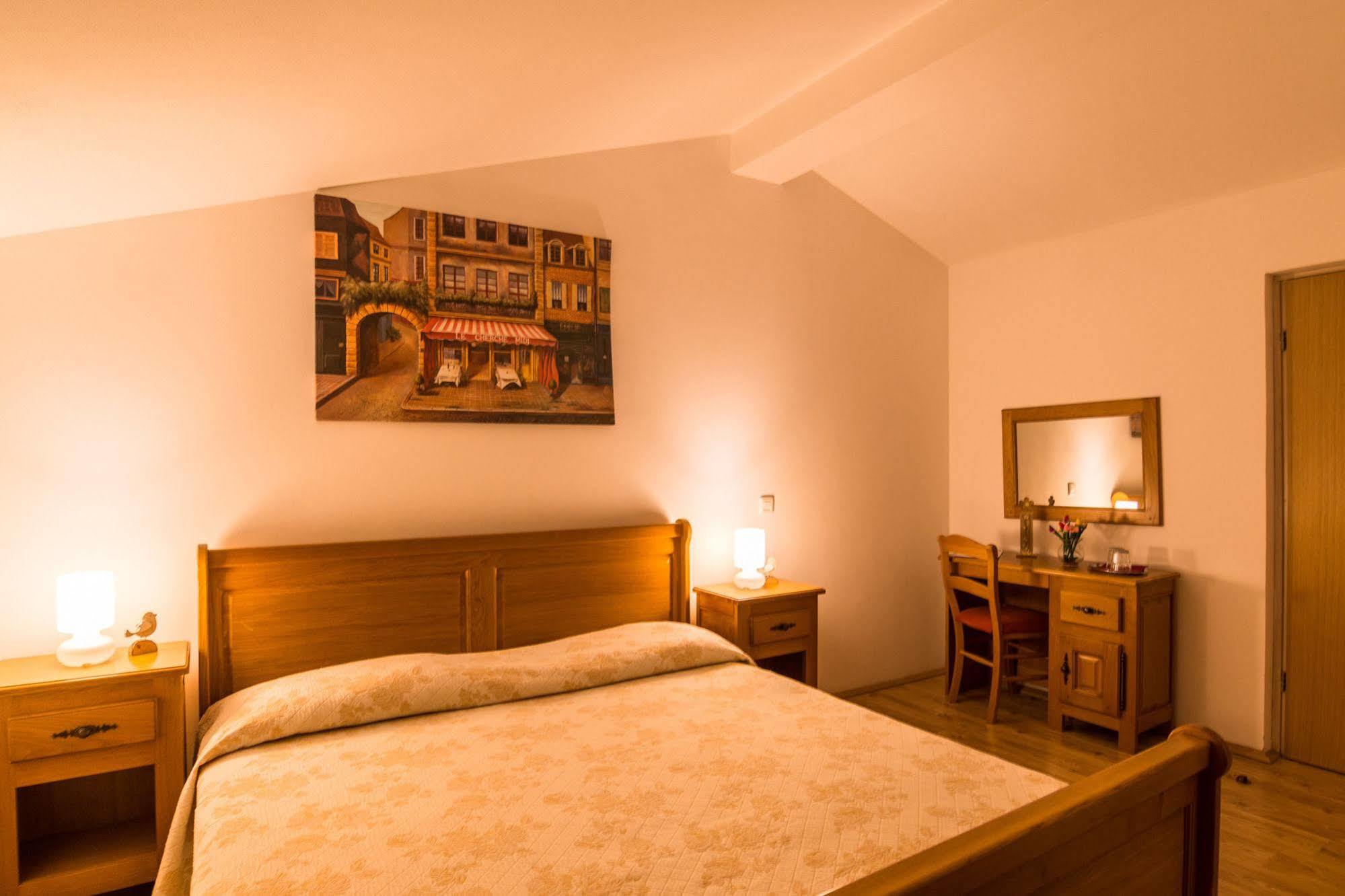 Villa Calussovo Ripenda Kras 外观 照片