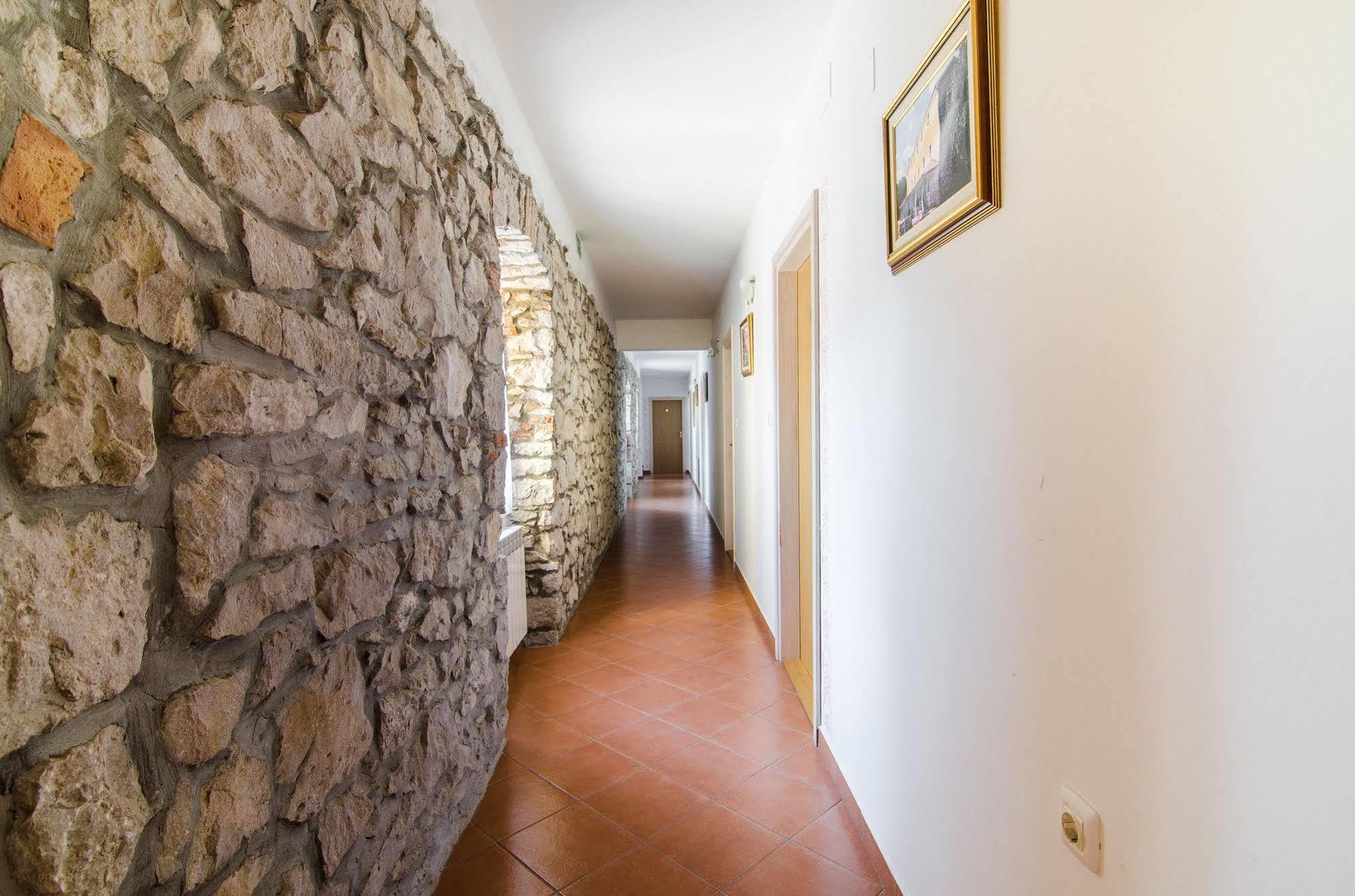 Villa Calussovo Ripenda Kras 外观 照片